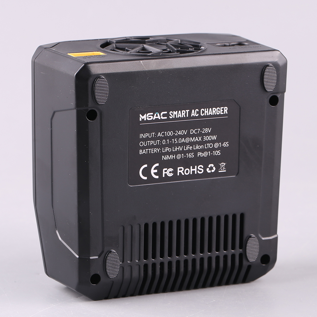ToolkitRC M6AC 15A 300W Multif - Rc Hobby Charger incelemesi ve fiyatı